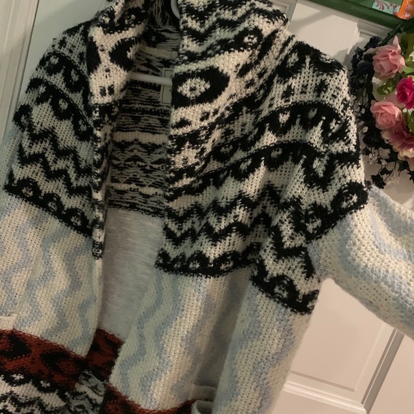 Abercrombie Oversized Cardigan - Picture 3 of 6